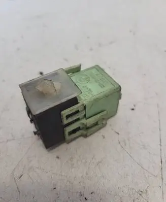 BMW 5 E60 E61 Other relay 8373700