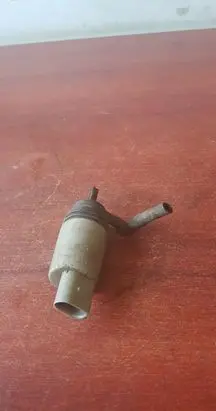 BMW 5 E60 E61 Windscreen/windshield washer pump 6934159