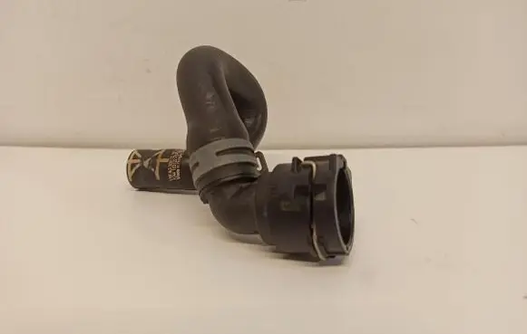 Skoda Superb B8 (3V) Engine coolant pipe/hose 3Q0122197AF