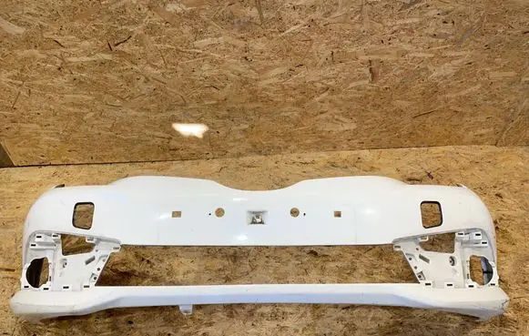 Toyota Auris E180 Front bumper 52119-02K40 S2504W019-Z