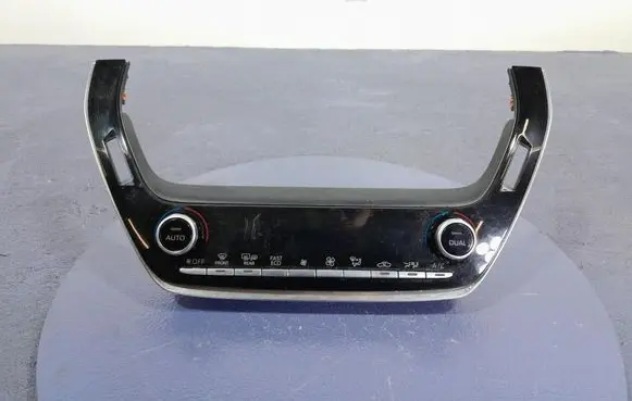 Toyota Corolla E210 E21 Climate control unit 5590002F30