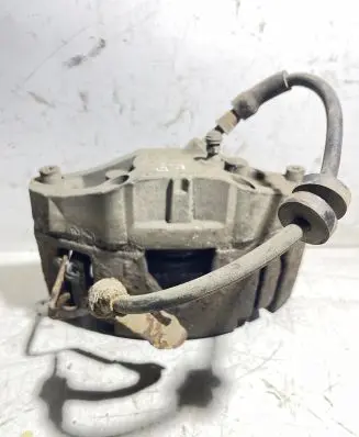 Volvo XC90 Front brake caliper 30657303