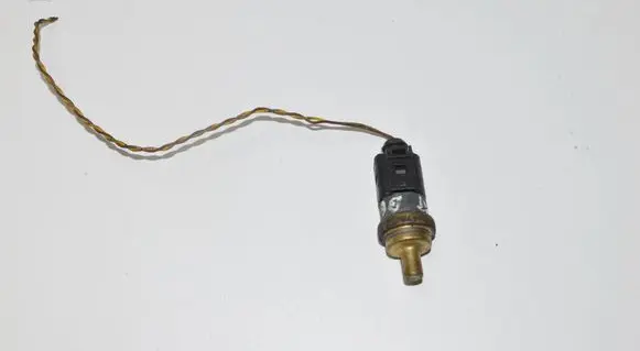 Volkswagen PASSAT B7 Oil temperature sensor 06A919501A