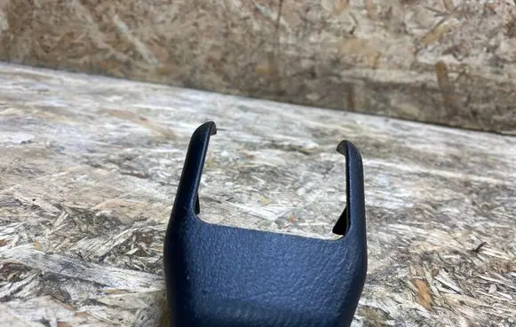 Infiniti QX80 Rear seat rail trim cover 