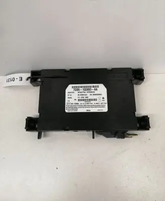 Volvo V70 Bluetooth control unit module 30782477 30782477AA