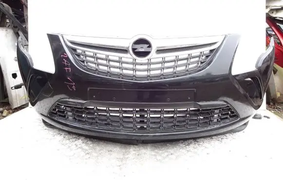 Opel Zafira C Front bumper rhw