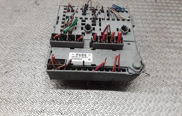 Ford Ka Fuse module 51781452