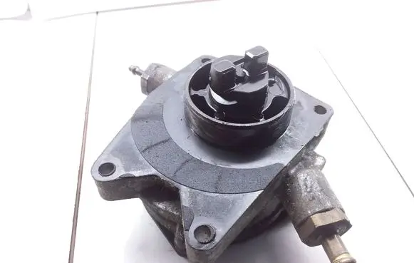 Opel Antara Vacuum pump 96440320