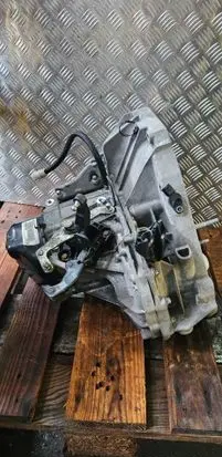 Renault Captur Manual 5 speed gearbox Jr5332 320102623R