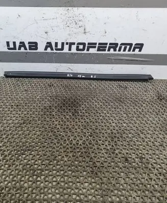 KIA Rio Rubber seal rear door window/glass 