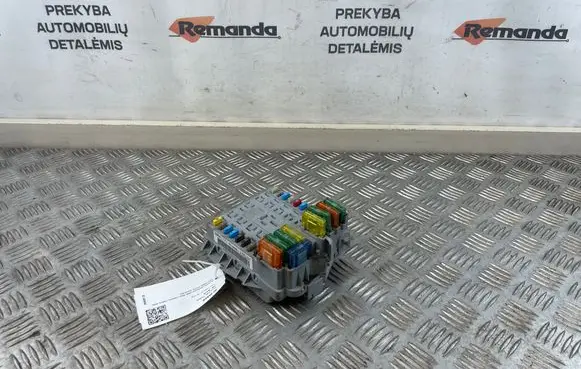 Iveco Daily 35 - 40.10 Fuse module 69501171