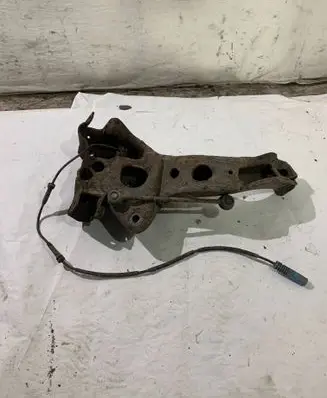 Mini One - Cooper R50 - 53 Rear wheel hub spindle/knuckle 