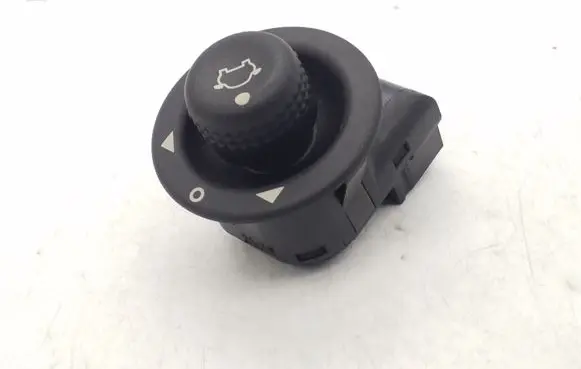 Wing mirror switch