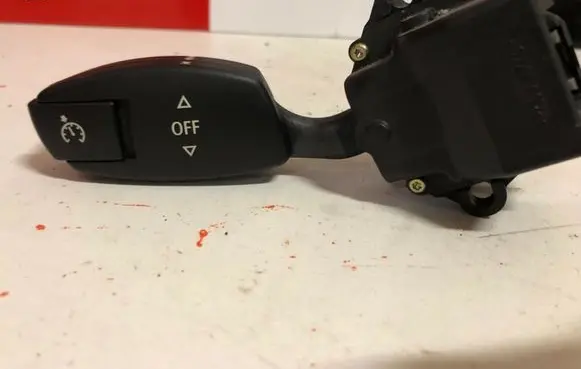 BMW 5 E60 E61 Cruise control stalk 6924104 6924104A