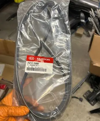 Hyundai Sonata Alternator belt tensioner 2521225000