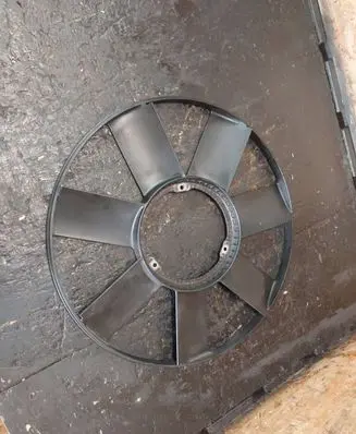 BMW 5 E39 Fan impeller 2243303 6600100000