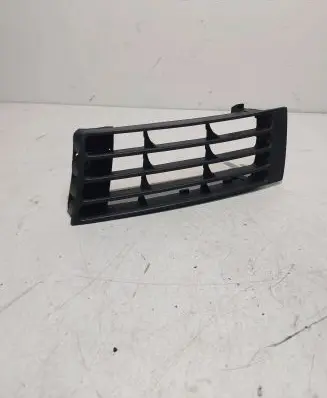 Audi A4 S4 B5 8D Front bumper lower grill AD9901501