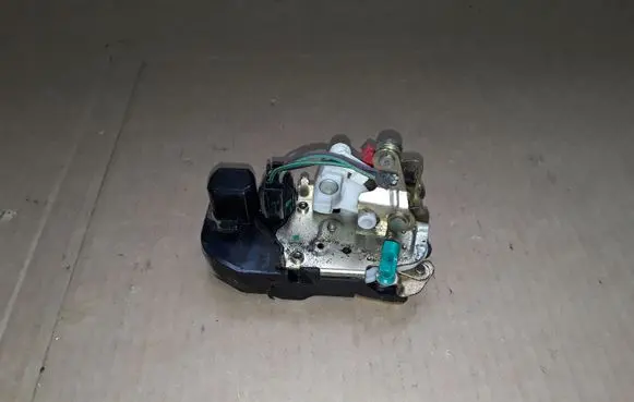 Jeep Grand Cherokee (WK) Rear door lock NOCODE