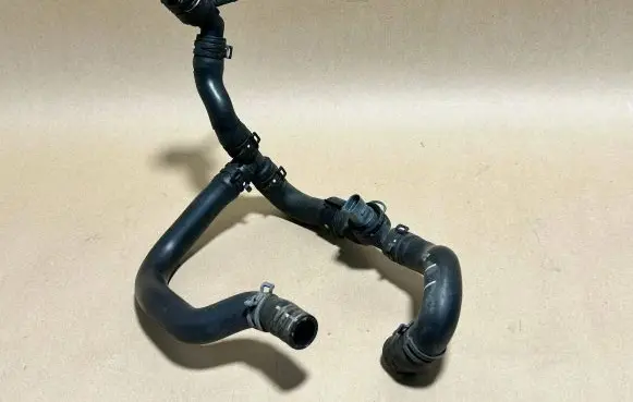 Volkswagen Golf VII Engine coolant pipe/hose 5QE121049AA 14820