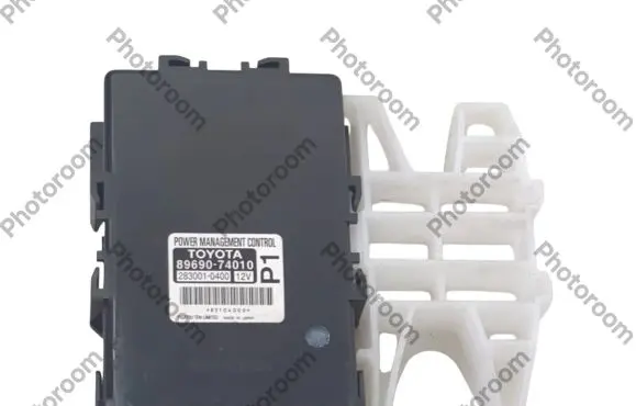 Toyota iQ Power management control unit 8969074010 2830010400 8310400G