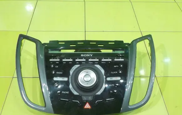 Ford C-MAX II Radio/CD/DVD/GPS head unit A12450309