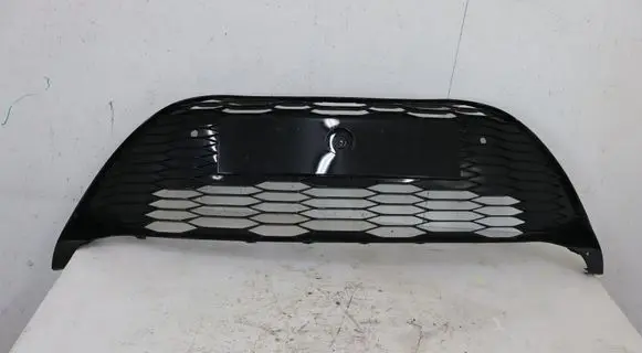 Toyota Yaris Front grill 531020D140