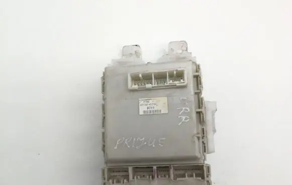 Toyota Prius (XW20) Fuse box set 8273047290