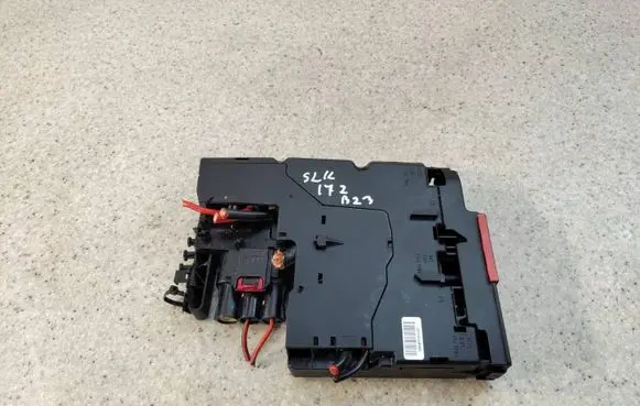 Mercedes-Benz SLK R172 Fuse box set A1725401450AOP1254 A1725401450