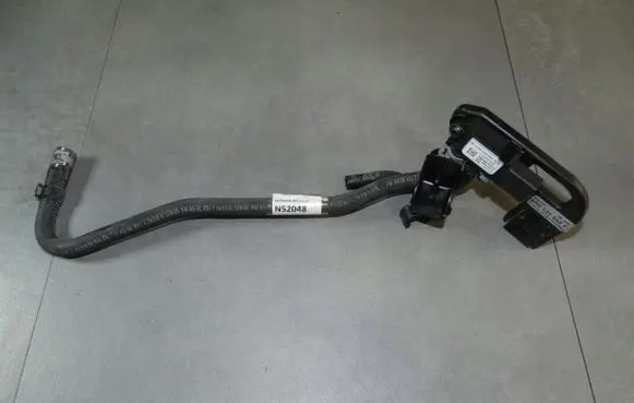 Volkswagen Polo V 6R Exhaust pressure sensor 6R0131552F