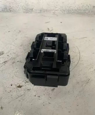 BMW 1 F20 F21 Fuse module 9389068