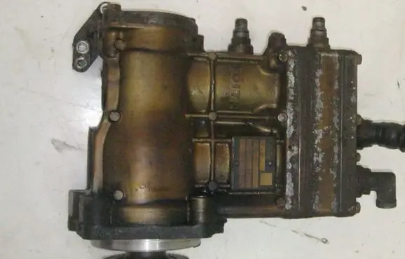 Mercedes-Benz E W211 Air filter cleaner box bracket assembly A0011306415