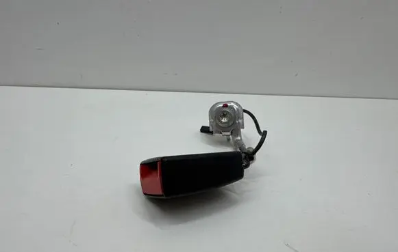 BMW 5 F10 F11 Rear seatbelt buckle 7243273 B1903122 34074554