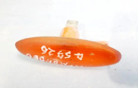 Ford Mondeo MK II Front fender indicator light 95gg13k309aa