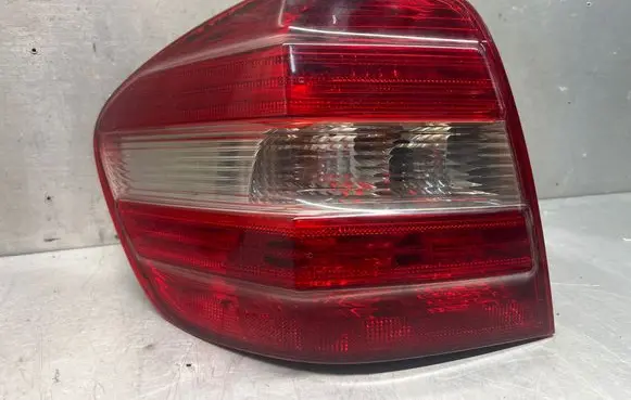 Mercedes-Benz ML W164 Rear/tail lights 404121L 404181L