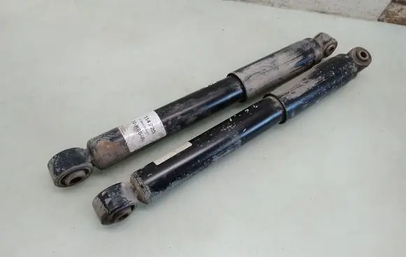 Rear shock absorber/damper