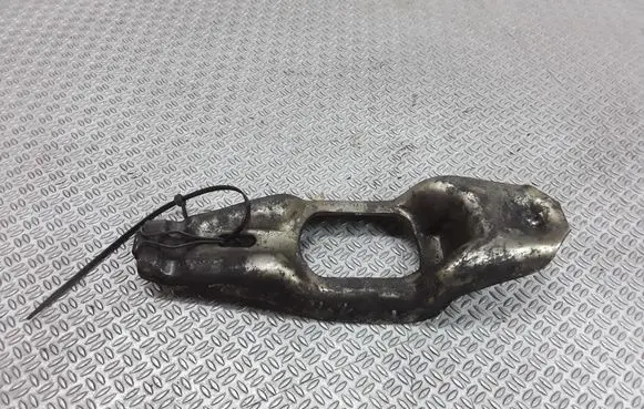 Audi A4 S4 B5 8D Clutch release arm fork 012141719B