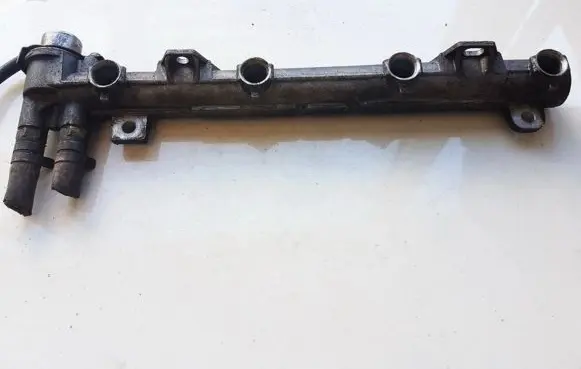 Fuel main line pipe