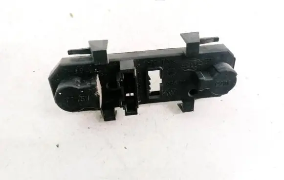 Volkswagen Sharan Tail light bulb cover holder 7m3945258B