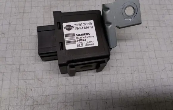 Nissan X-Trail T30 Immobilizer control unit/module 285912F000 5WK48647B