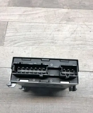 Mercedes-Benz E W211 Tailgate/trunk control unit/module 2118708626 A2114420319 A2118708626
