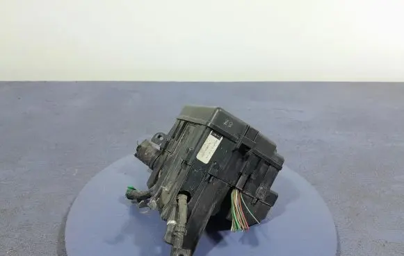 Toyota Yaris Fuse box set 821110DM01A