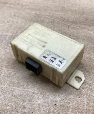 Audi A4 S4 B5 8D Immobilizer control unit/module 4A0953234 7741961402