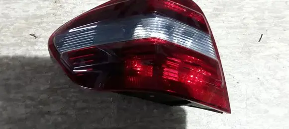 Mercedes-Benz ML W164 Rear/tail lights A1648203964