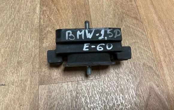 BMW 5 E60 E61 Gearbox mount 6770289 139811