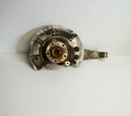 BMW 5 F10 F11 Front wheel hub 6853859