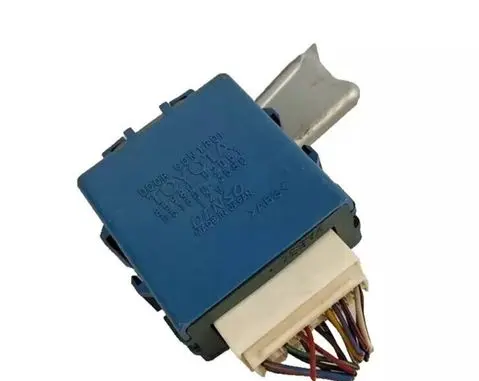 Toyota Yaris Door control unit/module 8598052051