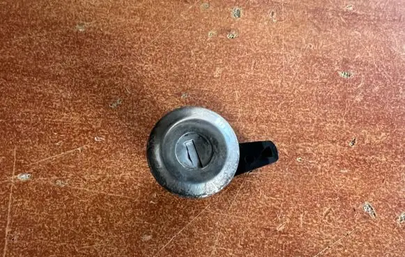 Renault Clio II Coupe door lock (next to the handle) 