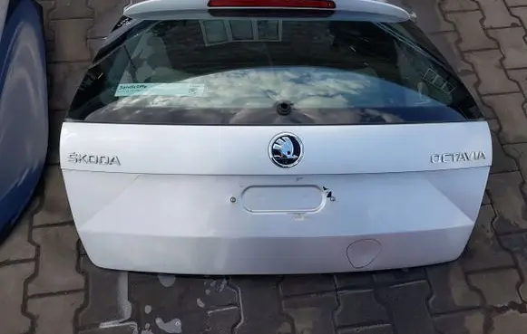Skoda Octavia Mk3 (5E) Tailgate/trunk/boot lid
