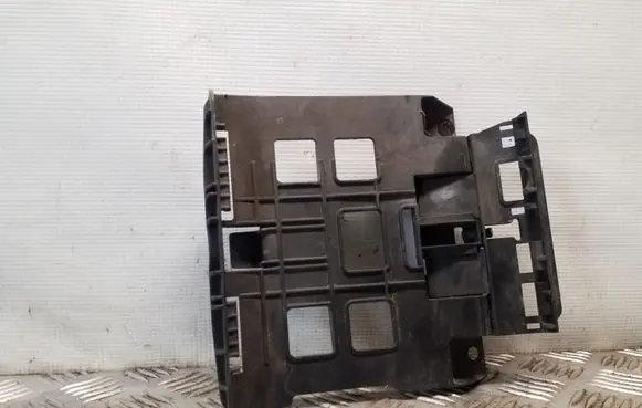 Skoda Superb B6 (3T) Engine control unit holder 5K0906507