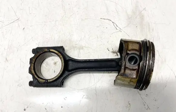 Volvo S80 Piston with connecting rod